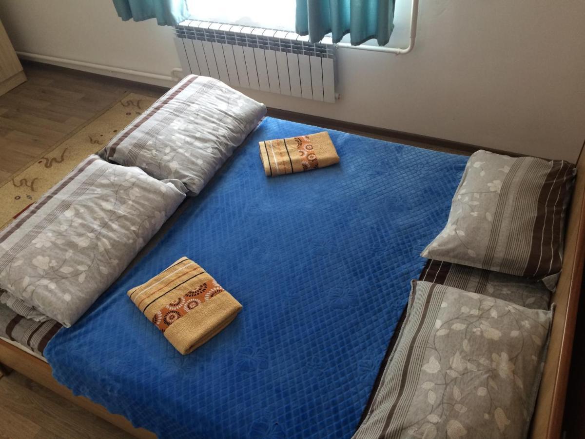 KbH-Karakol based Hostel Bagian luar foto