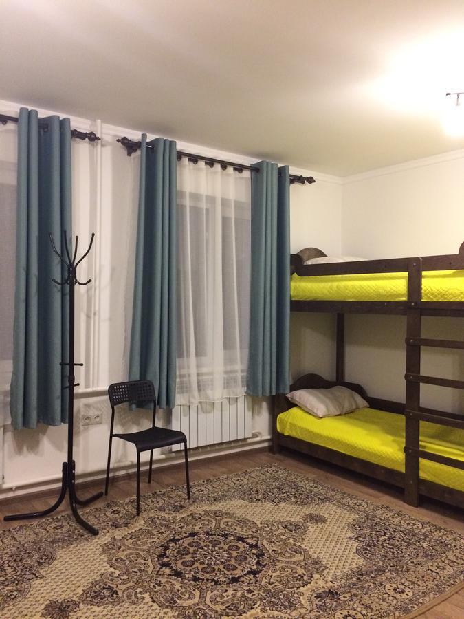 KbH-Karakol based Hostel Bagian luar foto